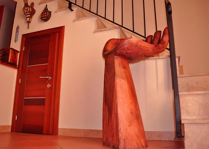 Kalza House